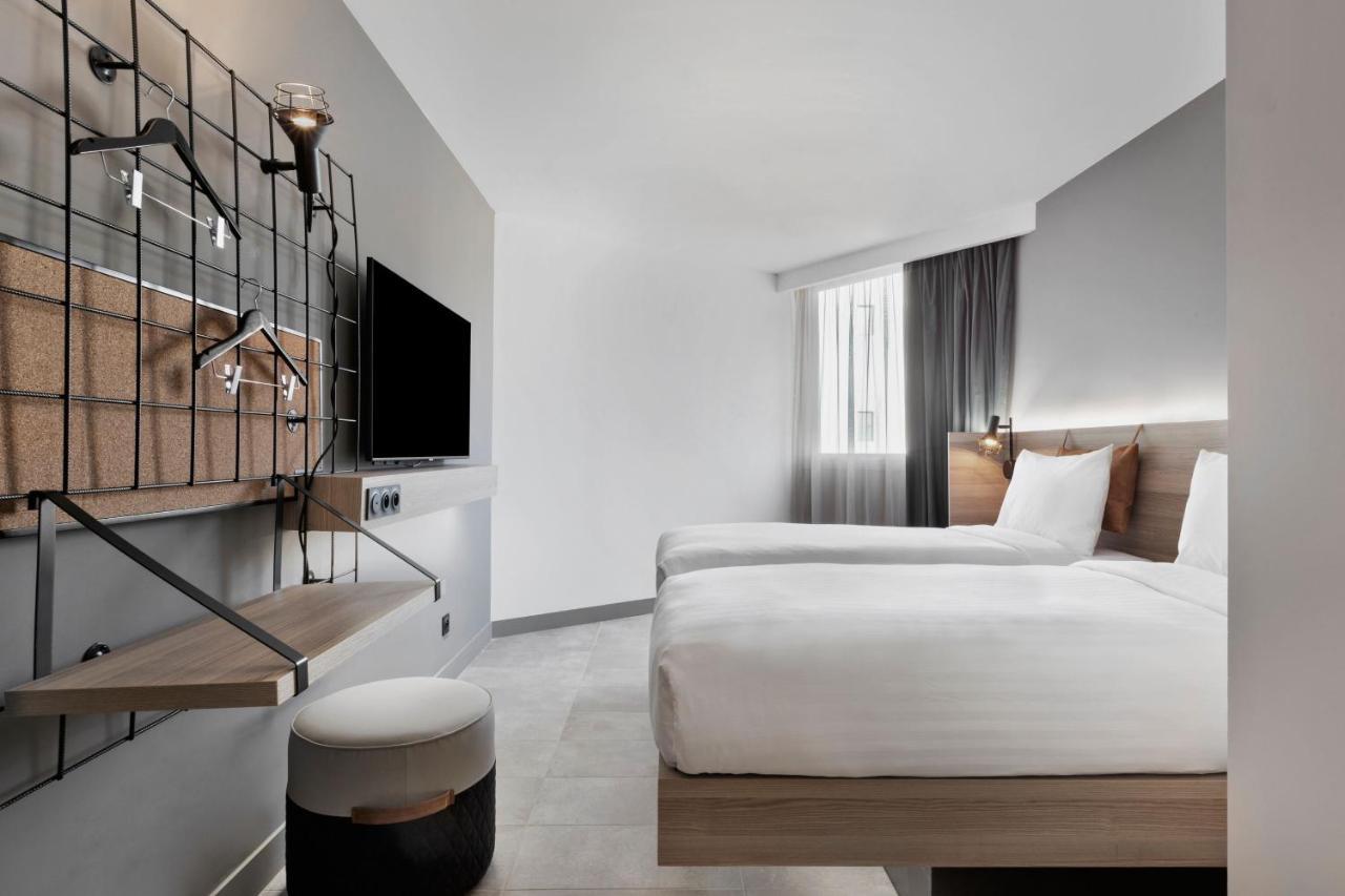 Moxy La Ciotat Hotell Exteriör bild