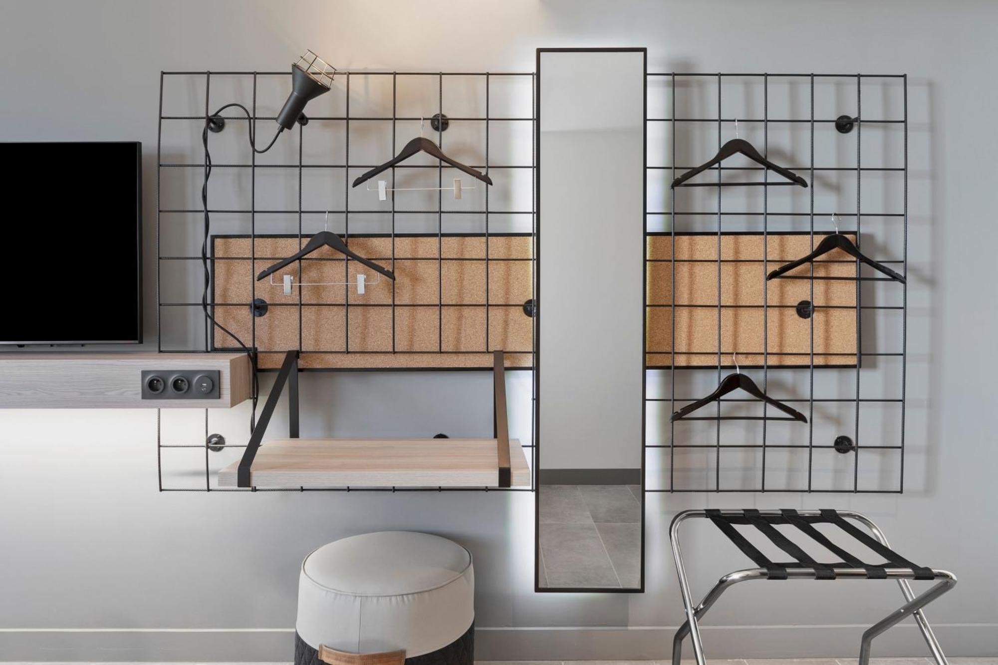 Moxy La Ciotat Hotell Exteriör bild